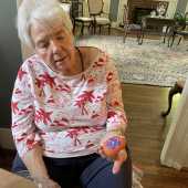 Use the arrows or slide the photo to see more