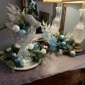 Use the arrows or slide the photo to see more