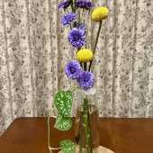 Use the arrows or slide the photo to see more