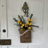 Use the arrows or slide the photo to see more